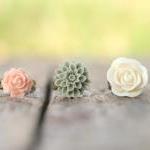 Ivory, Moss, Pale Pink-Peac..