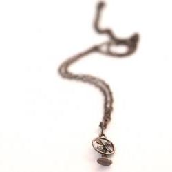 Small Fan Vintage Style Antique Brass Necklace, perfect for a Vintage Style Wedding - Stay Cool