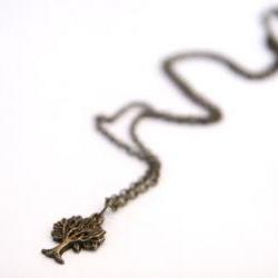 Vintage Style Tree Charm Pendant Necklace Perfect for Bridesmaid Gifts
