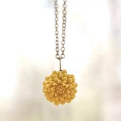 Mustard Yellow Chrysanthemum Flower Necklace Vintage Style perfect for Bridesmaid gifts - Honeycomb  